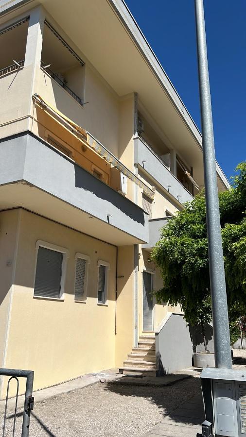 Appartamento Di Design A 30 Metri Dal Mare Alba Adriatica Exterior foto